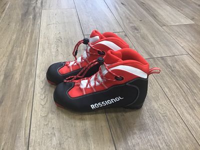 used rossi x-1 jr xc ski boot size 38