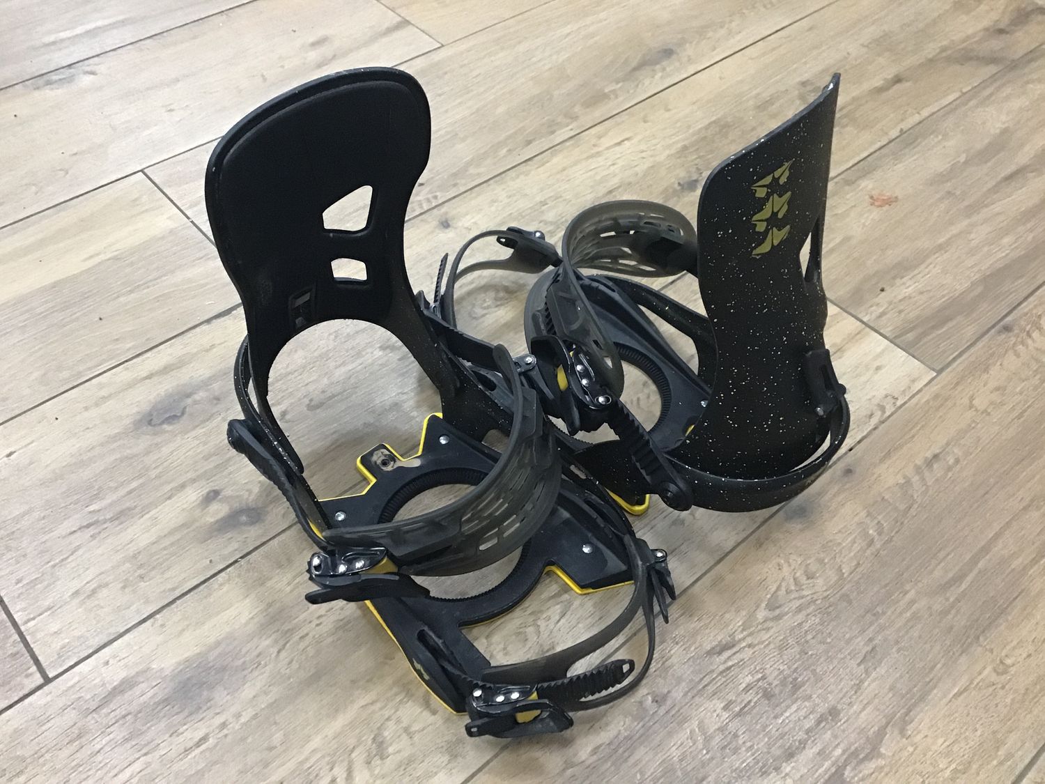 USed Rome Crux Sowboard binidngs Black Yellow Med/ Lrg