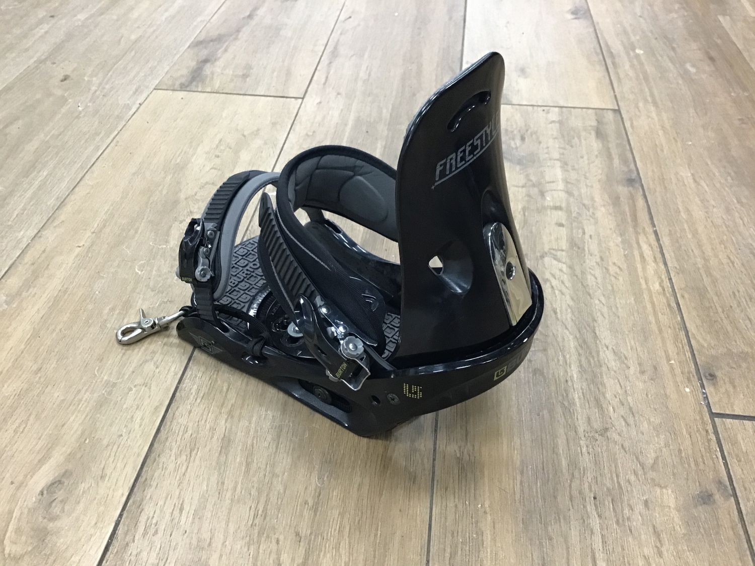 Used Burton Freestyle Bindings Black - 4x4 &amp; 3D disc included