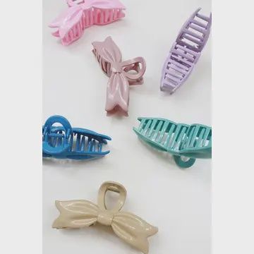 Glossy Bow Clip