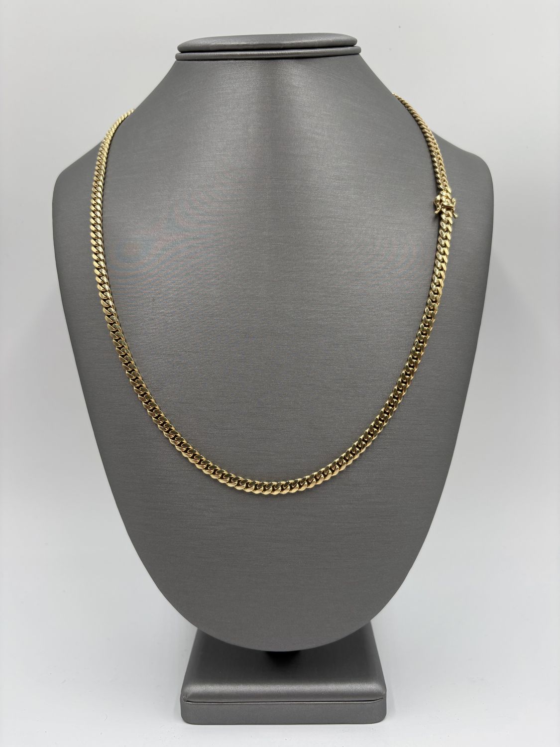 Cadena cuban link sólida 14k