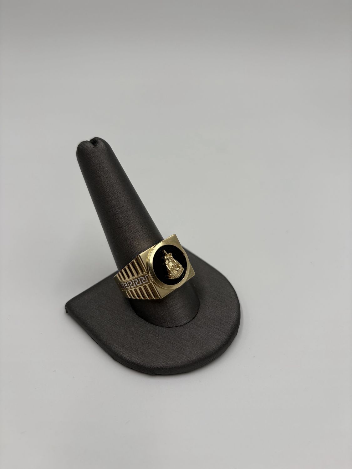 Anillo de La caridad del cobre 10k