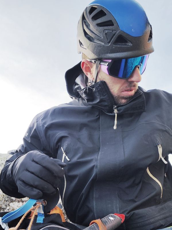 Le Pirate - Latok Cat 4 Polarized - Mountaineering Sunglasses