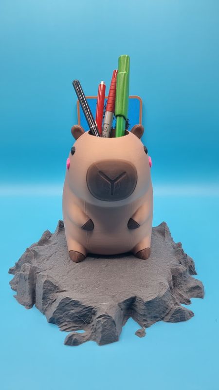 🖊️ Capybara-Stiftehalter – Bürobuddy mit Schnauzencharm