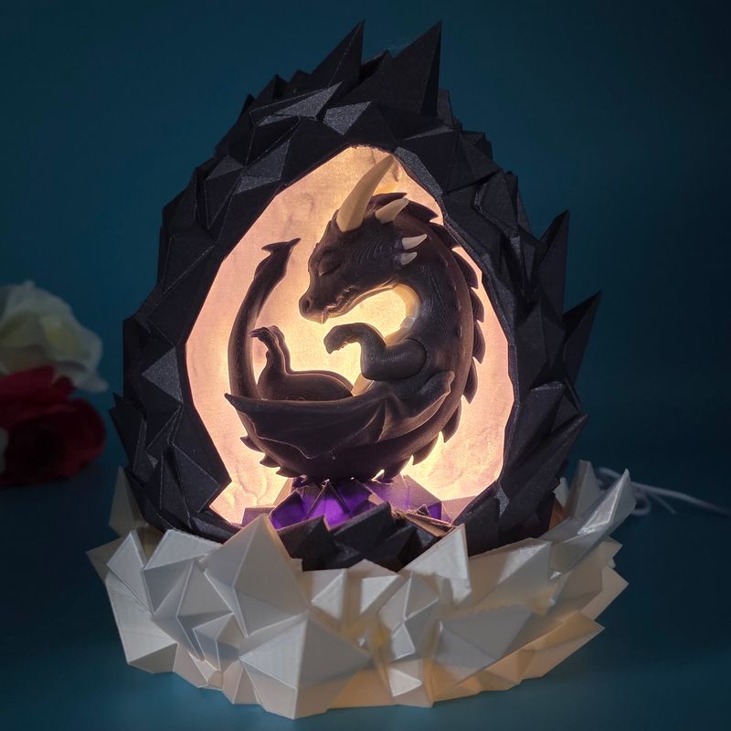 🛡️ Eisenträumer – Metall-Drachen-Ei mit Baby-Drache