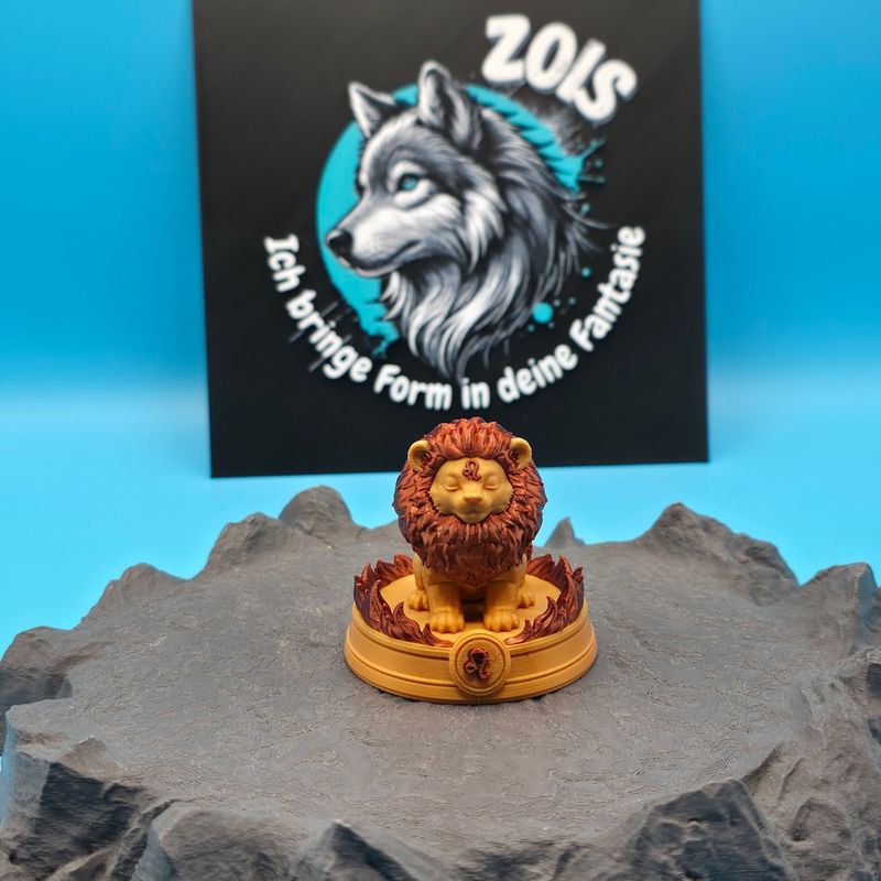 Sternzeichen Löwe Figur mit Podest