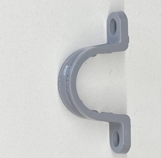 PVC 1 HOLE CLIP