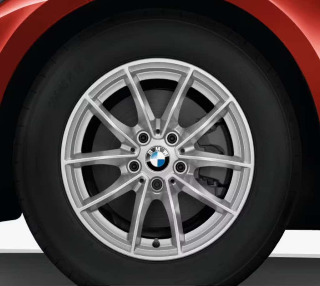 BMW 3er 16 Zoll Winterreifen 774 – Original BMW Alufelgen mit Reifen kaufen in Österreich. Hochwertige BMW Qualität für maximale Performance und Sicherheit. Jetzt BMW Kompletträder auf www.tyre1.at entdecken.