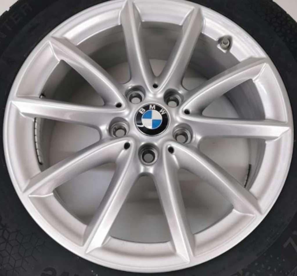 BMW X1 X2 17 Zoll Kompletträder  – Original BMW Alufelgen mit Reifen kaufen in Österreich. Hochwertige BMW Qualität für maximale Performance und Sicherheit. Jetzt BMW Kompletträder auf www.tyre1.at entdecken.
