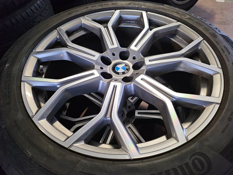 Original BMW Winterkompletträder Winterreifen Alufelgen für X7 21 Zoll Y Speiche 753 bicolor