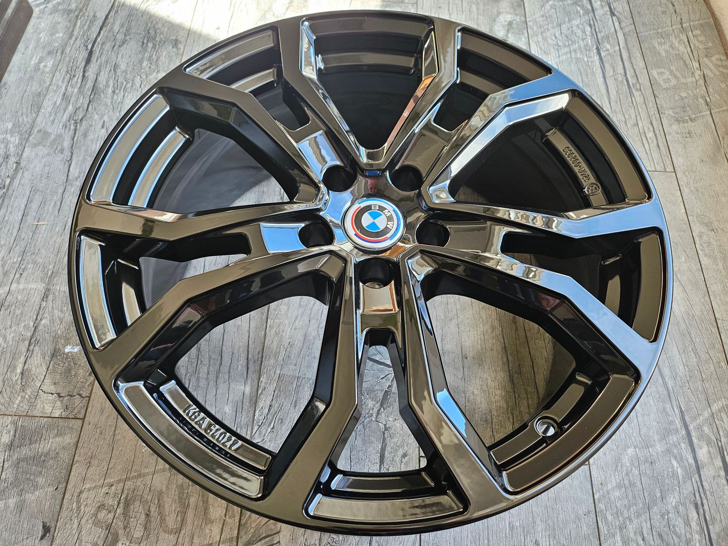 Winterkompletträder Winterreifen Alufelgen für BMW iX i20 20 Zoll schwarz front poliert ECE Freigabe