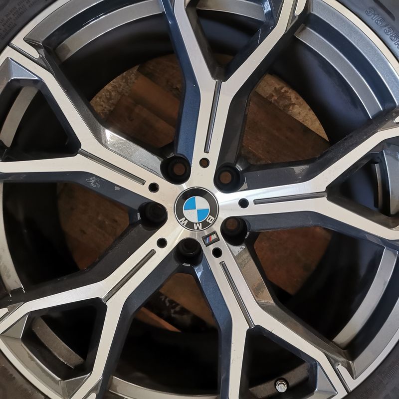 Original BMW Sommerkompletträder Sommerreifen Alufelgen  für X5 G05 X6 G06 21 Zoll M bicolor
