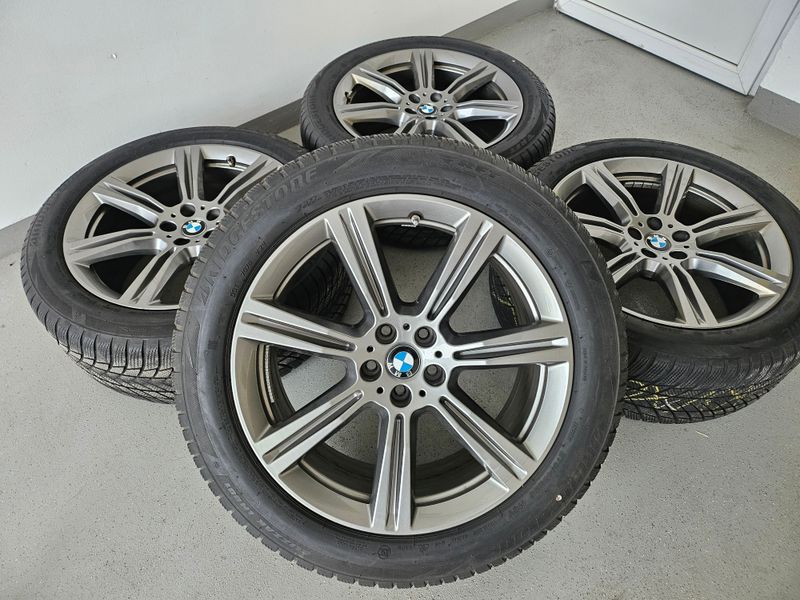 Original BMW Winterkompletträder Winterreifen Alufelgen für X5 G05 X6 G06 20 Zoll Sternspeiche 736 grau