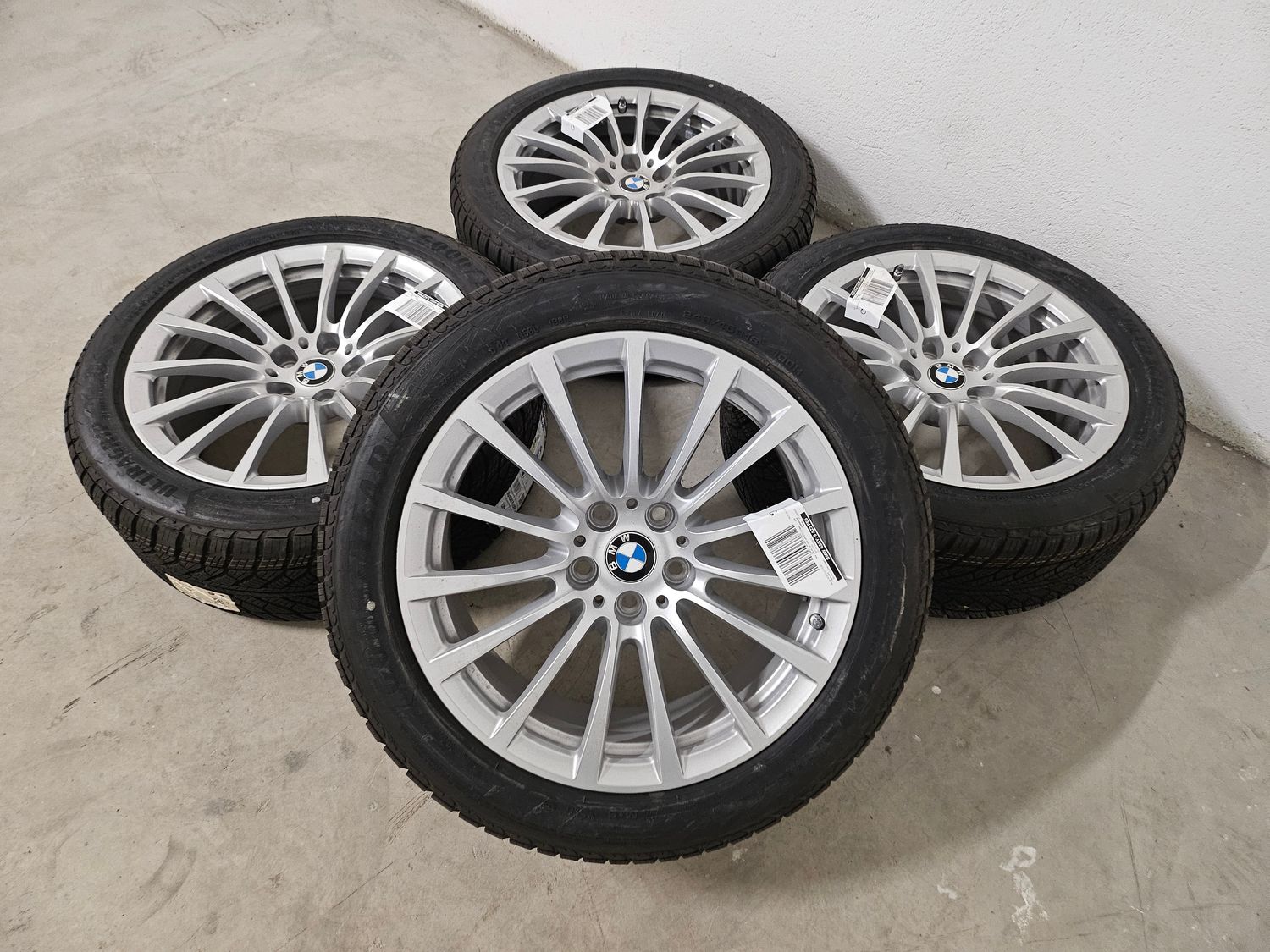 BMW 5er G3- Sommerreifen 18 Zoll 619 – Original BMW Alufelgen mit Reifen kaufen in Österreich. Hochwertige BMW Qualität für maximale Performance und Sicherheit. Jetzt BMW Kompletträder auf www.tyre1.at entdecken.