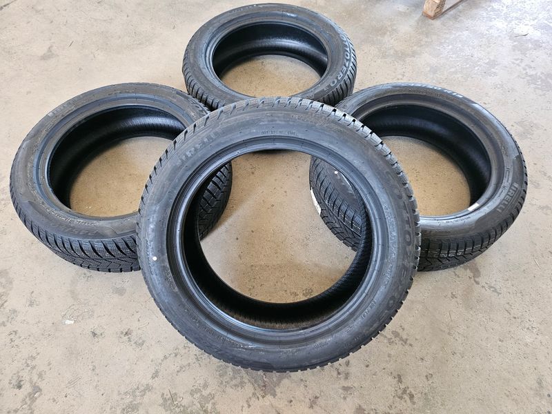 4 Stück Winterreifen 245/50 19 105V Pirelli Sotto Zero 3 * Runflat fabrikneu passend für BMW X3 und X4