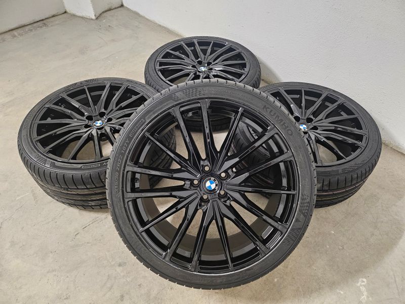 BMW Sommerkompletträder Sommerreifen Alufelgen für X5 G05 X6 G06 22 Zoll schwarz glänzend fabrikneu
