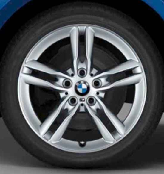 Original BMW Winterkompletträder Winterreifen Alufelgen für 2er F45 F46 17 Zoll M Doppelspeiche 483