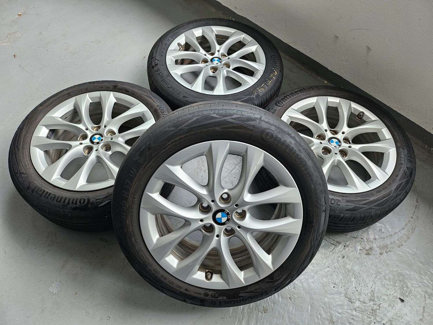 Original BMW Winterkompletträder Winterreifen Alufelgen für 2er F45 F46 17 Zoll V Speiche 479