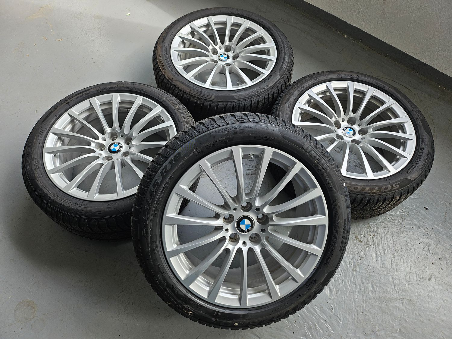 BMW Winterreifen Alufelgen Winterkompletträder für 5er G30 G31 18 Zoll V Speiche 619
