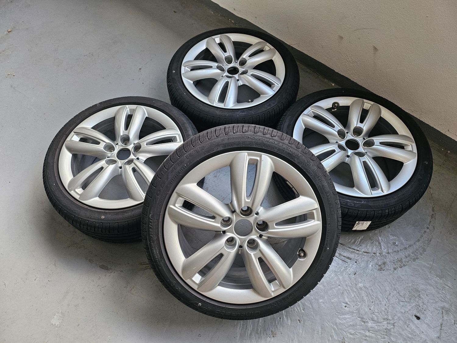 Original MINI F55 F56 F57 17 Zoll Sommerkompletträder Sommerreifen Alufelgen JCW Track Spoke 501