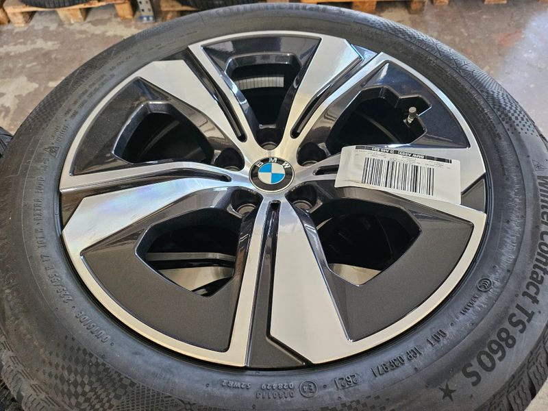 BMW Winterkompletträder für i4 Elektro und 4er G26 Gran Coupe 17 Zoll BMW Styling 852 Aerodynamik fabrikneu