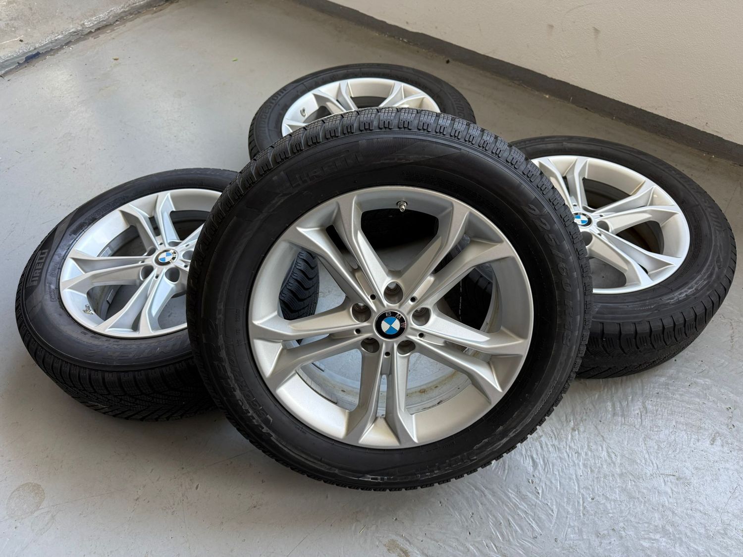 Original BMW Winterkompletträder Winterreifen neu Alufelgen gebraucht für X3 G01 X4 G02 18 Zoll Doppelspeiche 688