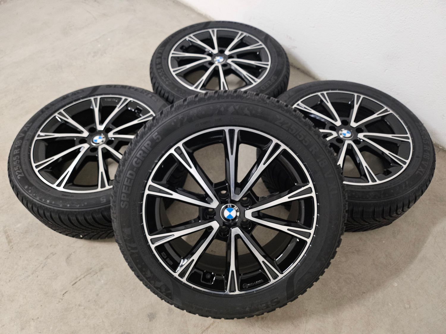 Winterkompletträder Winterreifen Alufelgen für BMW X1 iX1 U11 X2 U10 18 Zoll mit ECE Freigabe