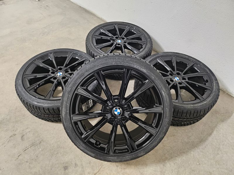 Winterkompletträder Winterreifen Alufelgen für BMW 2er G42 3er G20 G21 4er G22 G23 19 Zoll schwarz glänzned