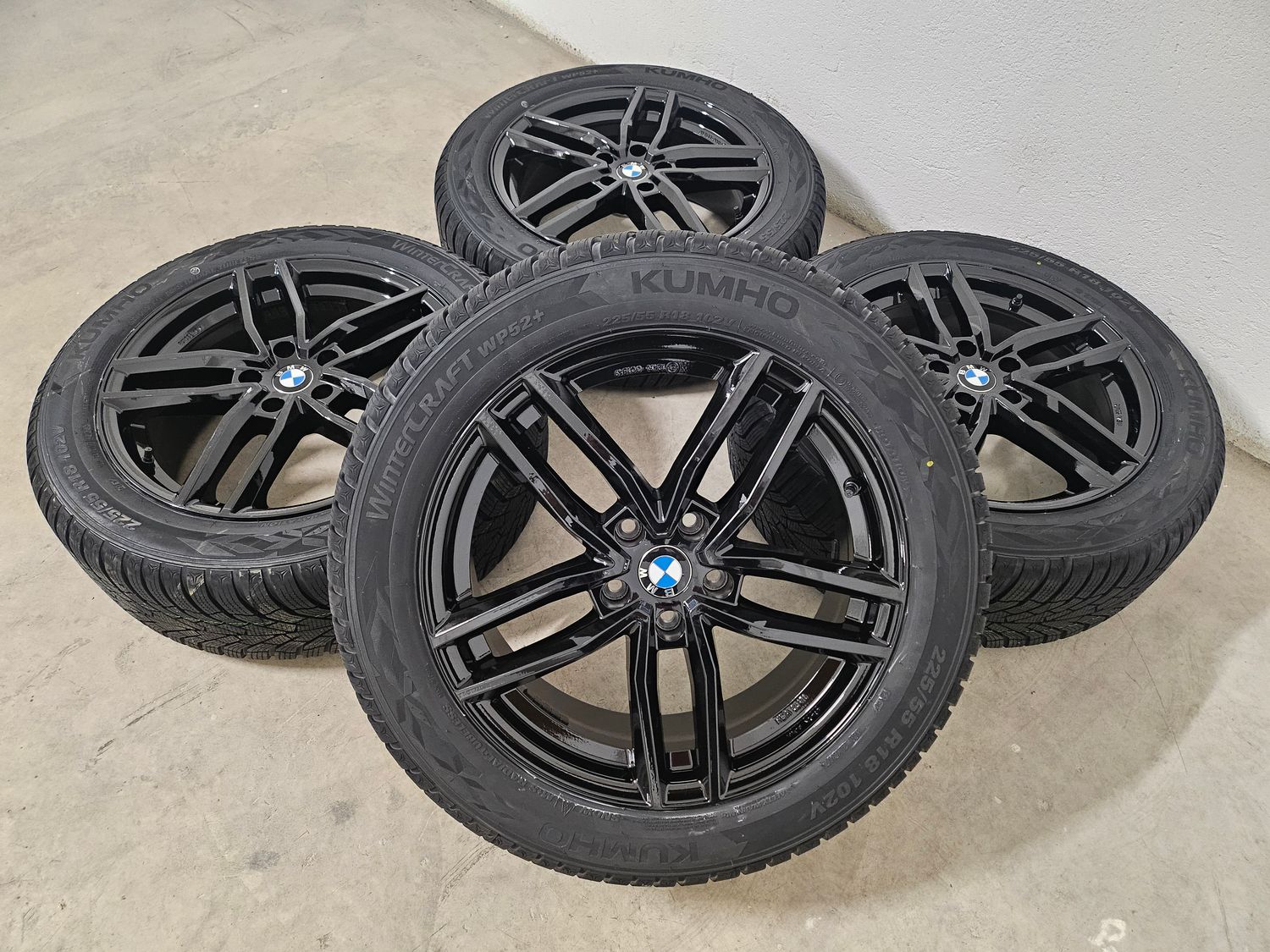 Winterkompletträder Conti Winterreifen mit BMW Kennung Alufelgen für BMW iX1 X1 U11 X2 U10 18 Zoll mit ECE Freigabe