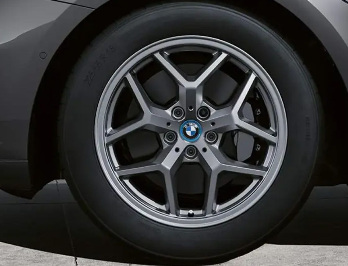 Original BMW Winterkompletträder Winterreifen Alufelgen für BMW 5er G60 G61 18 Zoll (nicht für E Fahrzeuge)