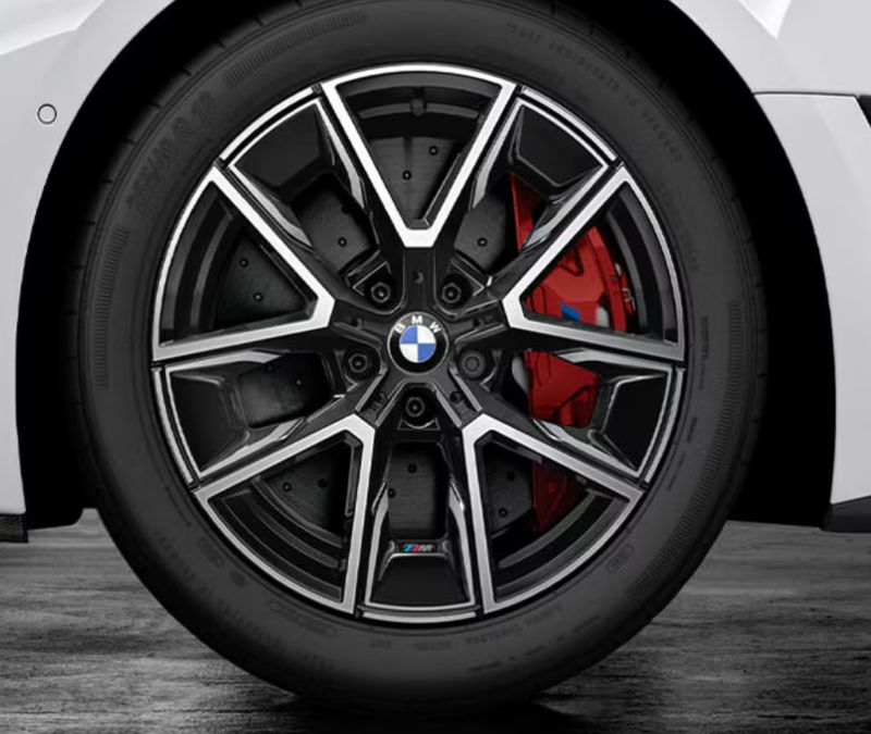 BMW Winterkompletträder Winterreifen Alufelgen für i4 Elektro und 4er G26 Gran Coupe 18 Zoll Aerodynamik 858 bicolor