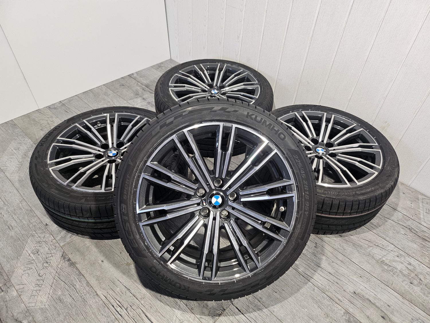 BMW Sommerkompletträder Sommerreifen fabrikneu Alufelgen gebraucht für 3er G20 G21 4er G22 G23 18 Zoll M Doppelspeiche 790