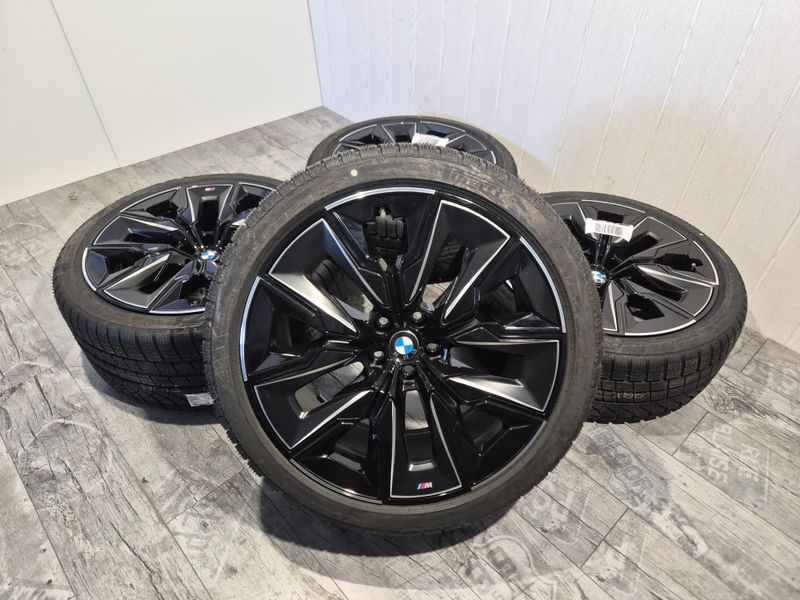 Original BMW Winterkompletträder Winterreifen Alufelgen für X3 G45 und 7er G70 i7 G70 21 Zoll M Aerodynamik 909