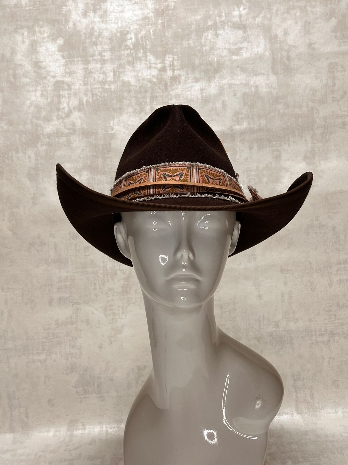 Hand shaped cowboy hat size 56