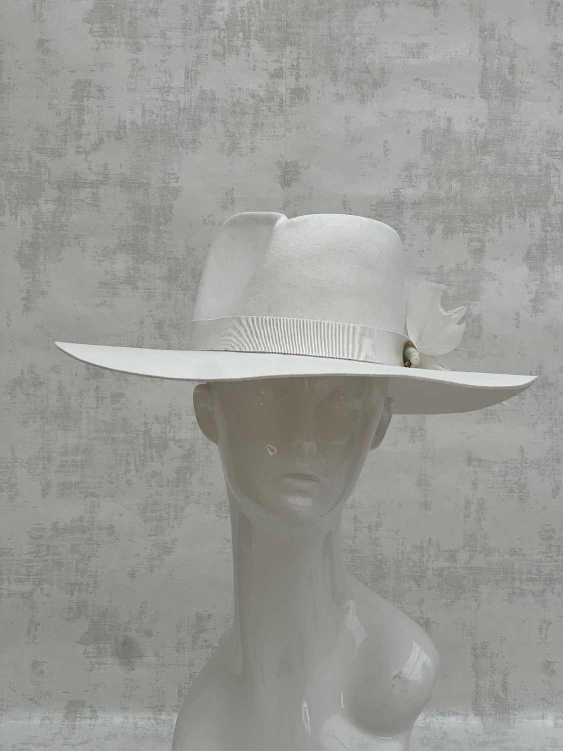 Teardrop hat style size 56