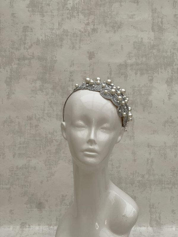 Headpiece Fascinator with pearls