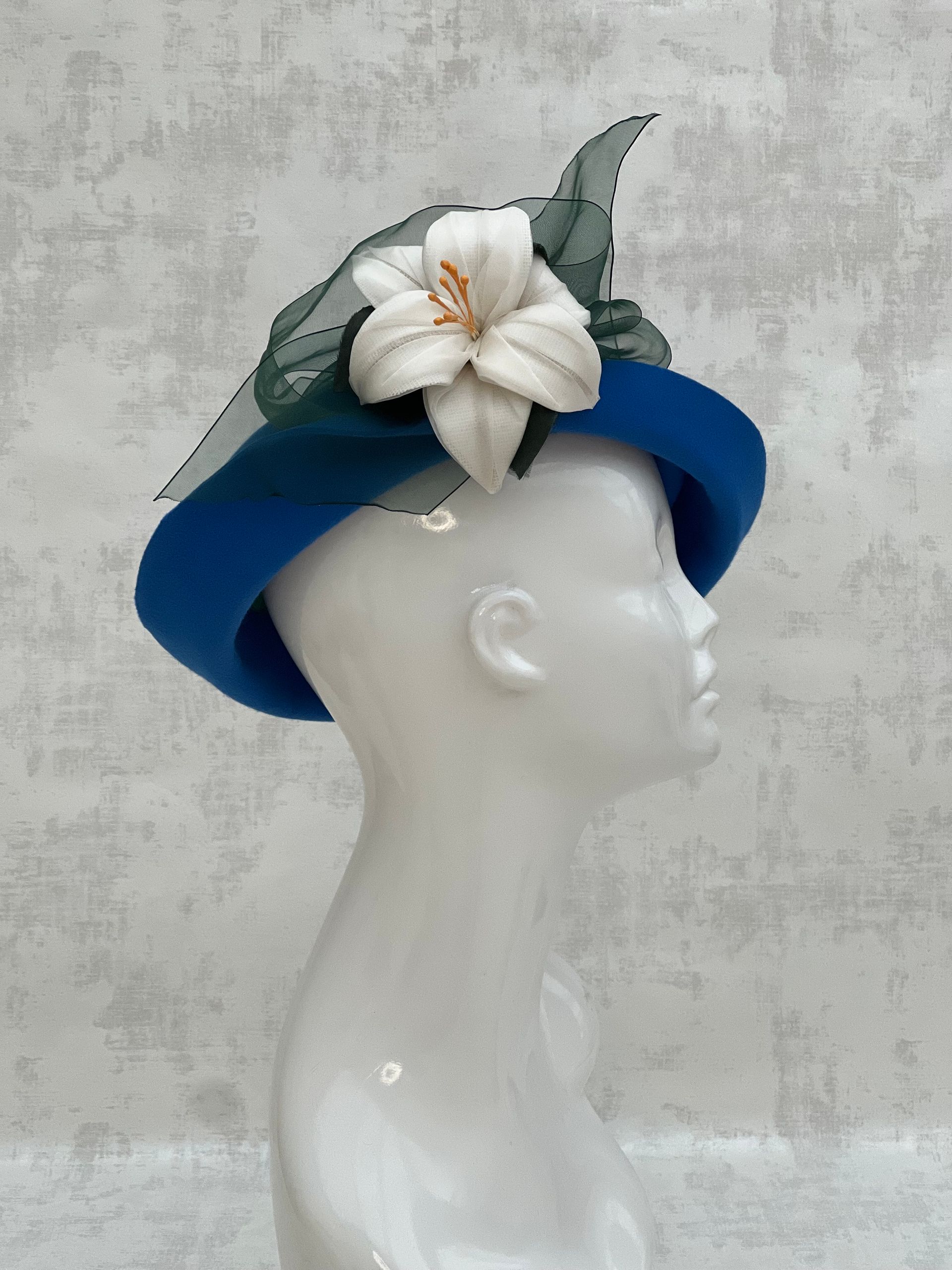 Hand shaped cloche style hat one-size