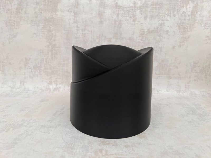 Double crease hat block size 59cm,height 15cm