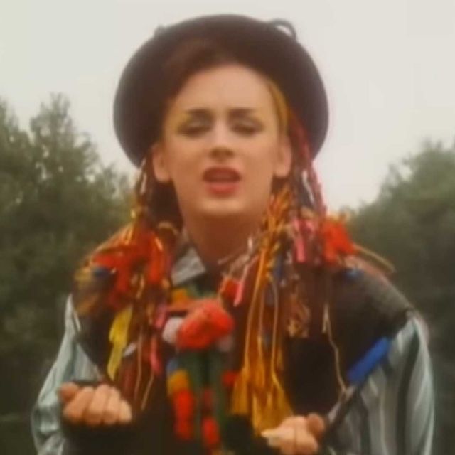 Hosta 'Karma Chameleon'