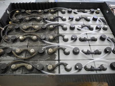 Batterie 48 Volt -Regeneration für Staplerbatterien