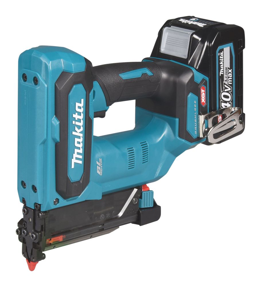 MAKITA Akku-Stiftnagler XGT PT001GD101