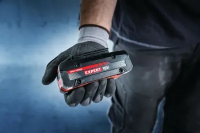 BOSCH Expert Akkupack EXBA18V-40 4,0 Ah + GAL 12V/18V-80