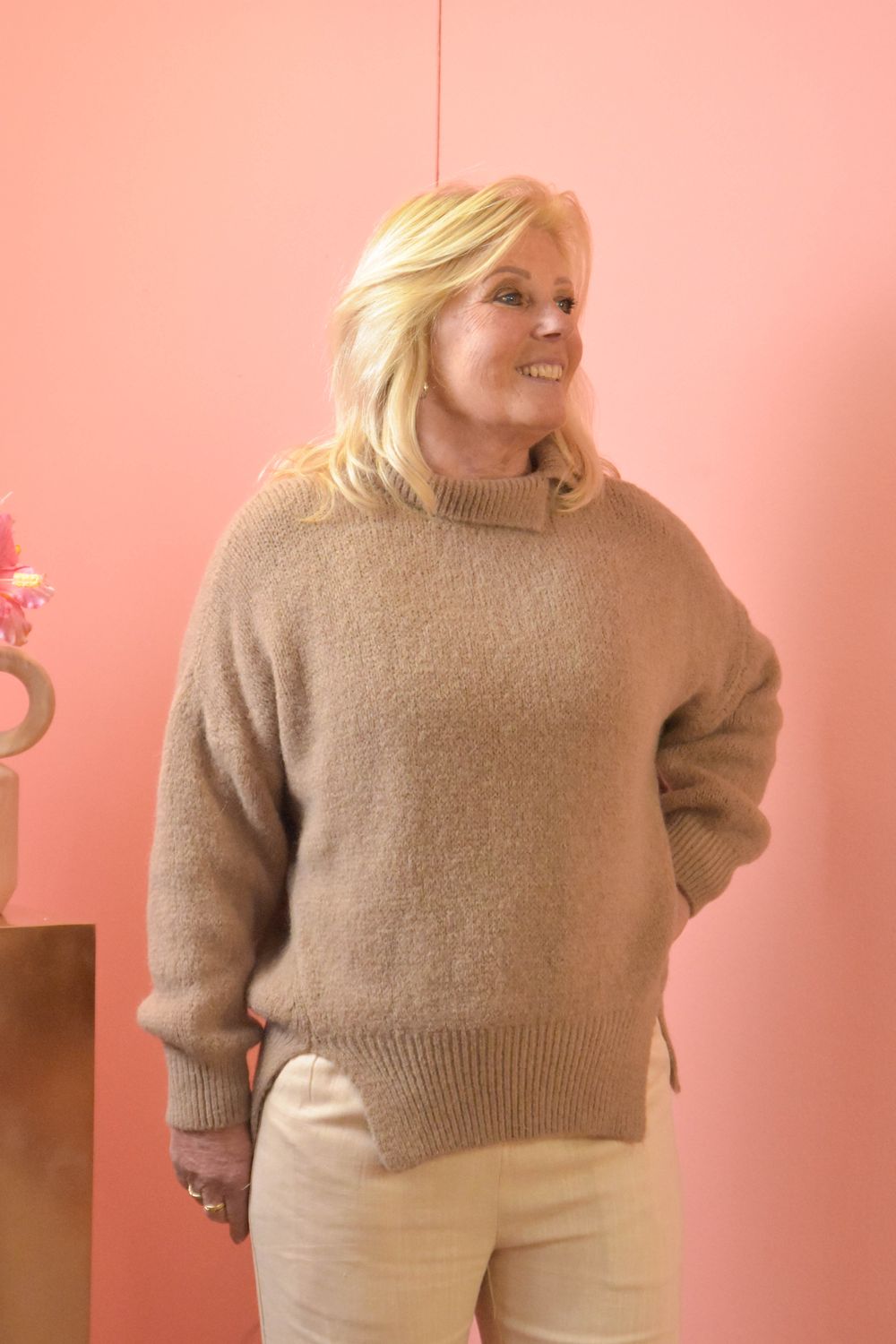 Gebreide trui turtle neck taupe