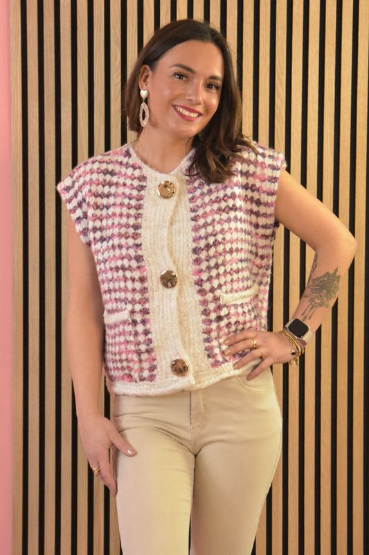 Gilet gebreid met knopen beige roze