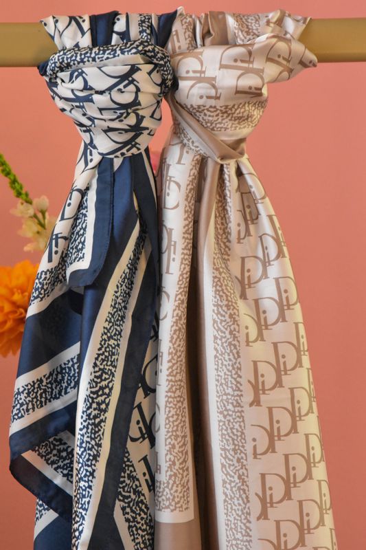 Sjaal dior roomwit/marineblauw