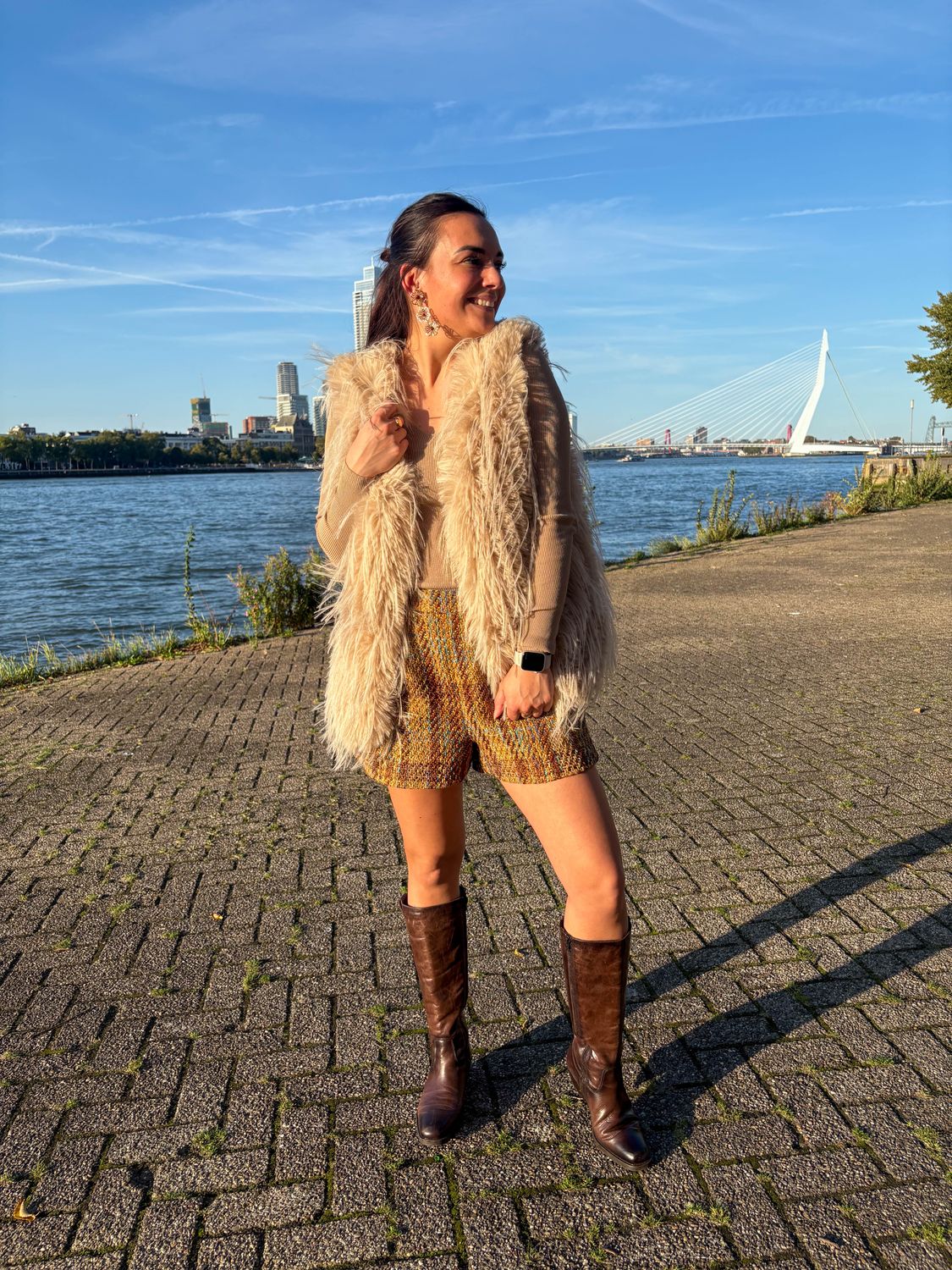 Fake fur gilet beige