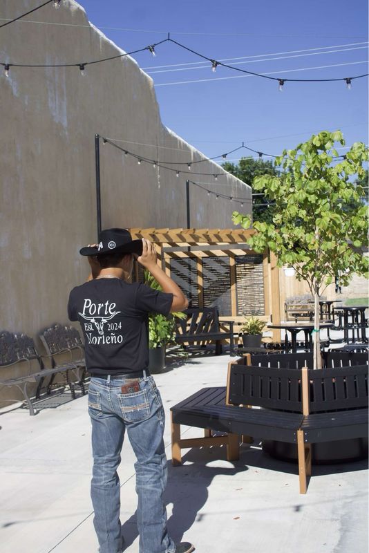 Long Horn Blk Shirt