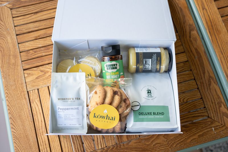 Deluxe Gift Box