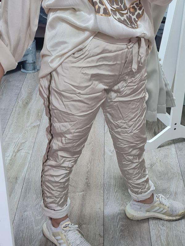 Shiny Glanz Joggpants stripes beige italymode