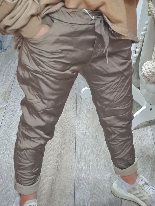 Shiny Glanz Joggpants braun italymode Hose